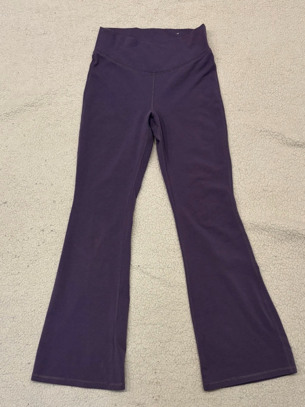 Old Navy Active Powerchill High-Rise Flare Go-Dry Pants (Size L 10-12)
